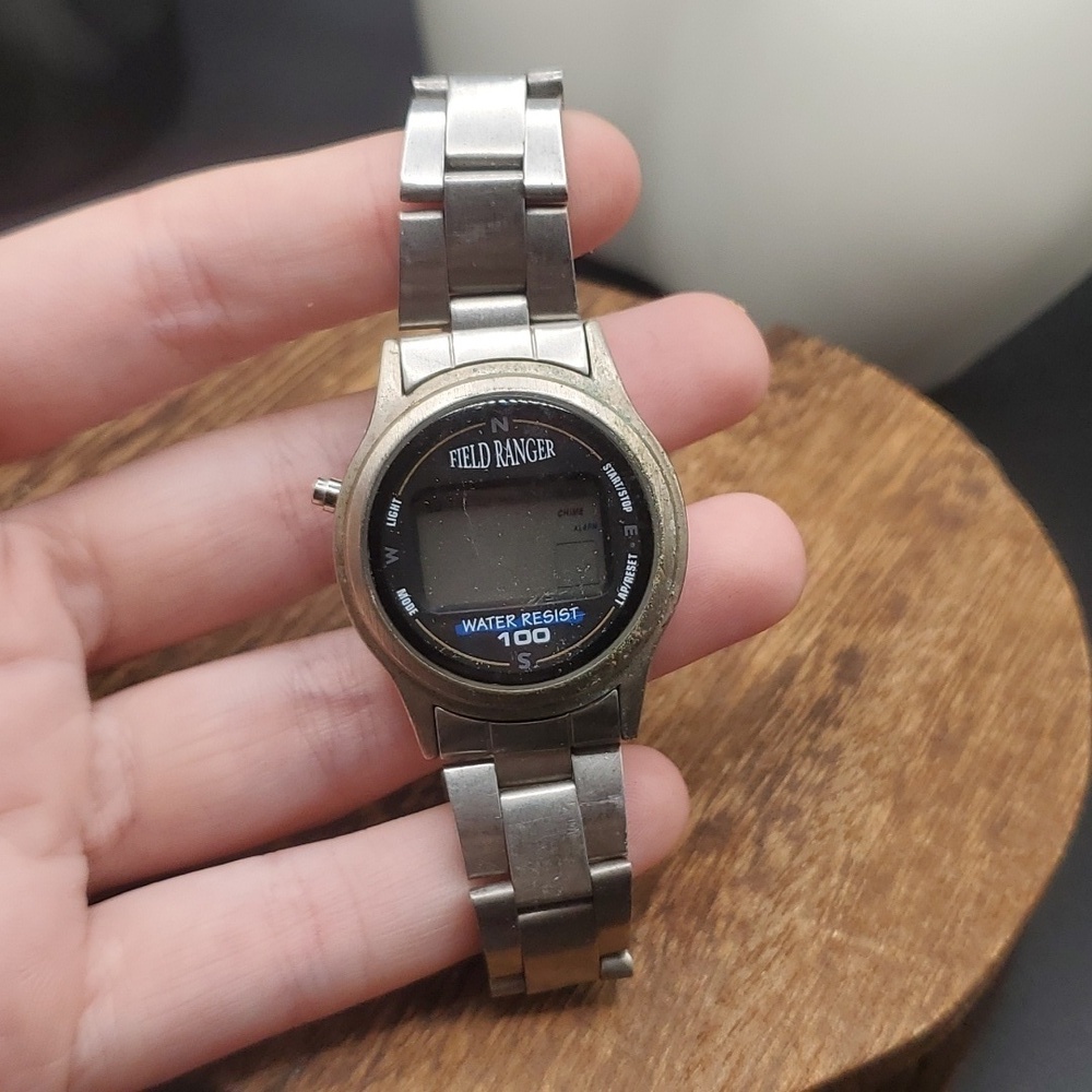 3/$20 Field ranger wristwatch‎ needs batteries B2724